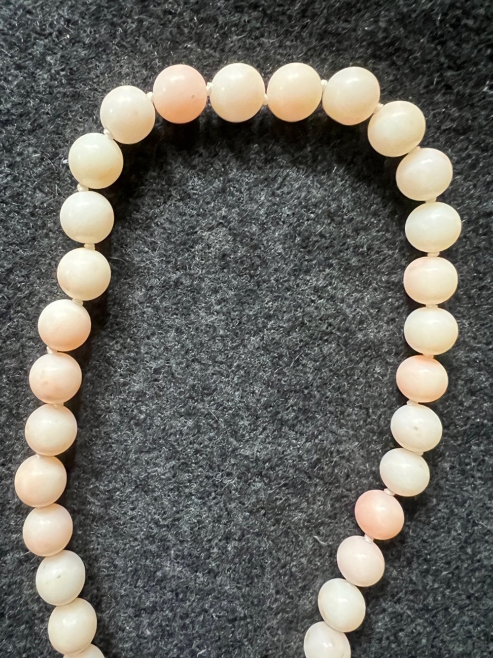 Angel’s Skin Coral Single String Necklace Carve Coral Gold 14K Clasp Vintage 20” - Picture 4 of 7